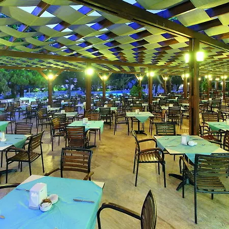Azra Κεμέρ